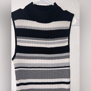 Hooked Up by IOT Black and Gray Striped Turtleneck Sweater
